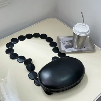 Moda Oval Bolsa de Ombro para as Mulheres 2022Black Cor Sólida Forma de Ovo Saco Crossbody Ajustável Simples Rodada Alças de Design